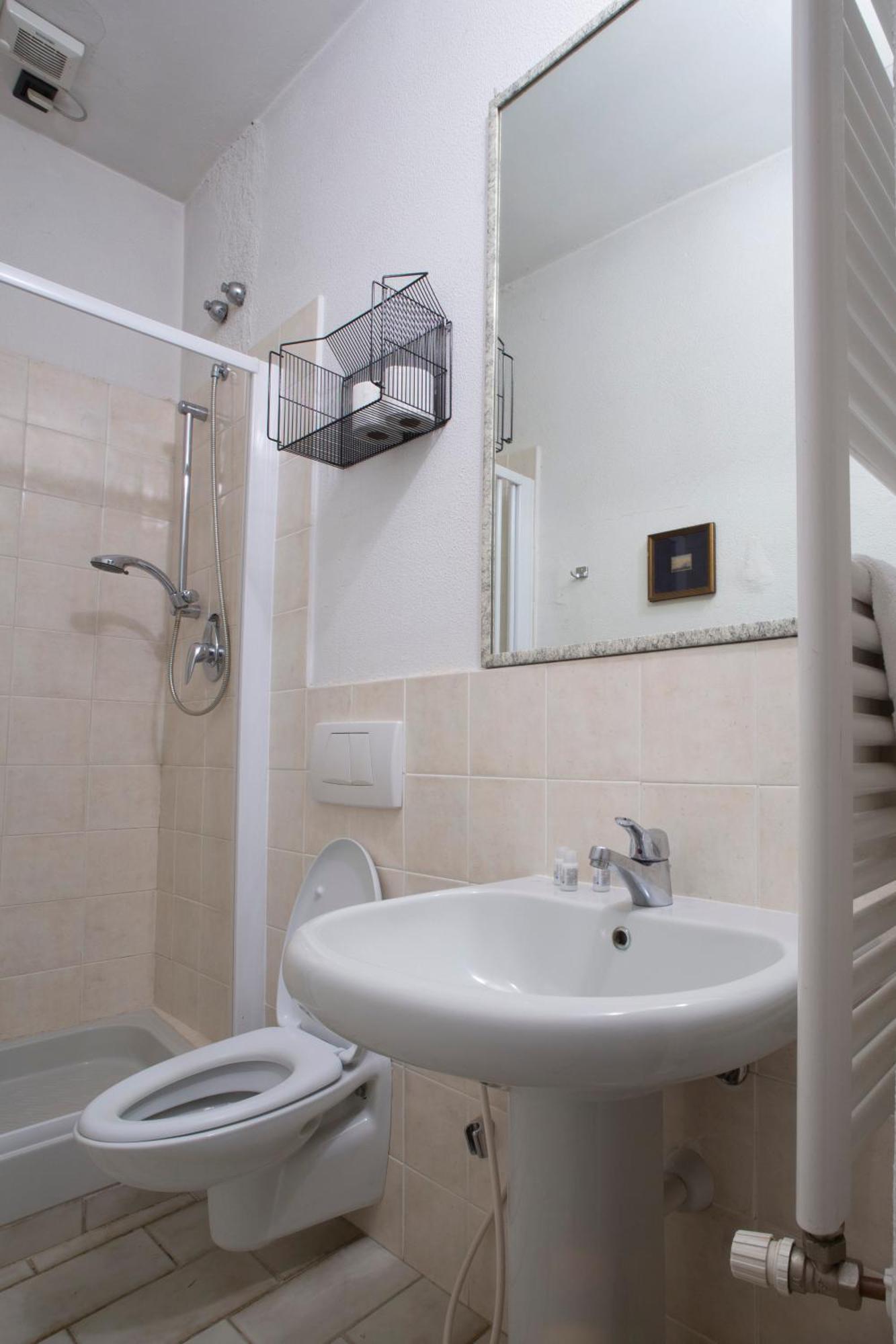 Apartamento Dimora Storica Vicolo Del Volto Iseo Exterior foto
